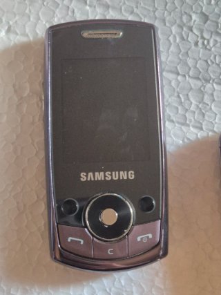 LOTTO DI 7 TELEFONI CELLULARI VINTAGE – ANNI 2000