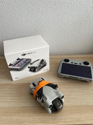 Dron DJI Mini 3 Pro