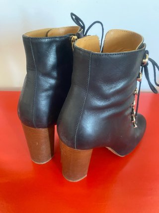 Botines Sezane Negros con Cordones