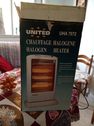 Calefactor Eléctrico Halógeno United