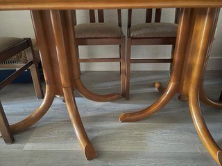 Mesa comedor ovalada extensible madera