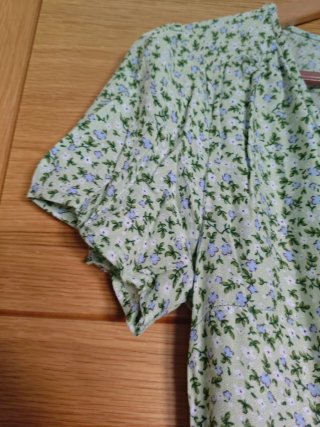 Vestido corto flores verde claro manga corta