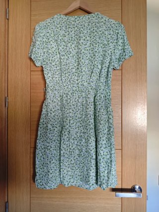 Vestido corto flores verde claro manga corta