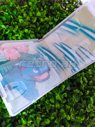 Caja Pokémon Edición Verde Hoja