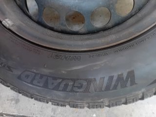 Juego 4 llantas con neumáticos 195/65/15 M+S