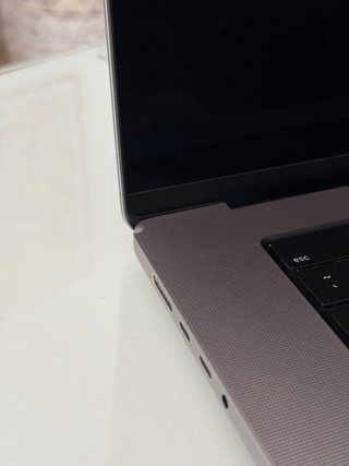 MacBook Pro 16" M2 Max CPU 12/GPU 38 core