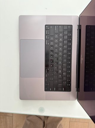 MacBook Pro 16" M2 Max CPU 12/GPU 38 core