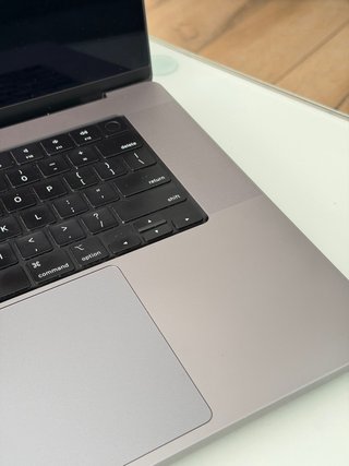 MacBook Pro 16" M2 Max CPU 12/GPU 38 core