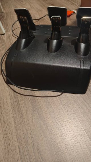 Logitech G29 Driving Force + Pedales PS4/PS5/PC