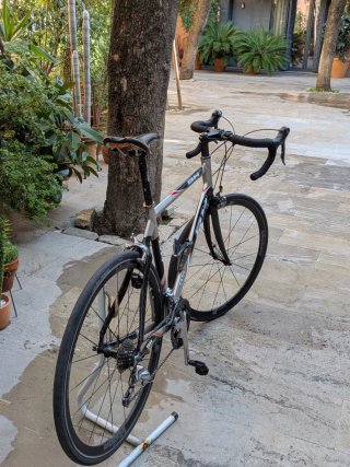 Bicicleta de carretera BH