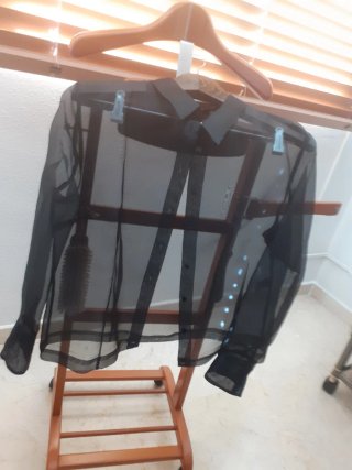 Blusa Yera Talla 42 Encaje Negro mas 5 blusas lote
