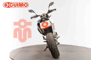 HUSQVARNA 701 SUPERMOTO