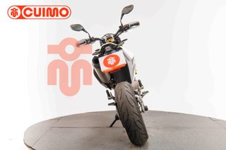 HUSQVARNA 701 SUPERMOTO