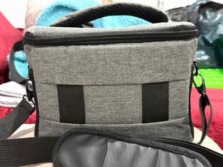 Bandolera FOSOTO para cámara gris