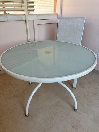 Mesa redonda cristal y metal terraza