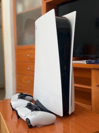 Consola Playstation 5 Blanca