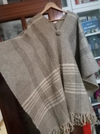 Poncho Rociero Campero Lana T. Única Unisex