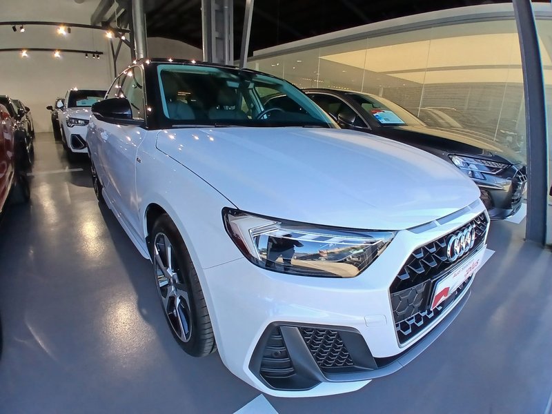 Audi A1 2022, foto 2