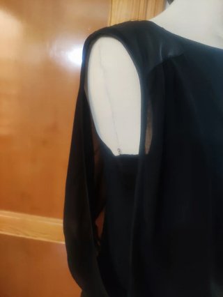 Vestido negro gasa y cuero