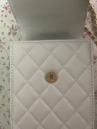 Borsa Chanel Bianca con Catena Dorata