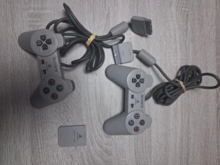 Consola PS1 + 2 Mandos, 3 juegos y Memory Card