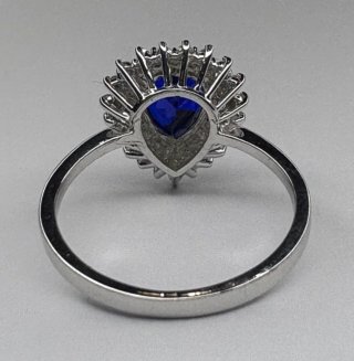 Anillo Oro Blanco 18k Zafiro y Diamantes