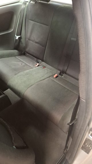 BMW Compac 2004