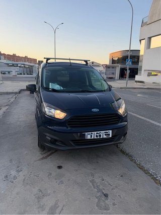 Ford Transit Courier 2016