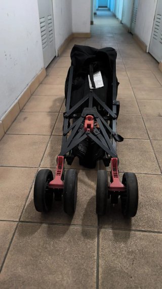 Silla de paseo Mac negra