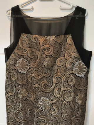 Vestido fiesta negro y dorado