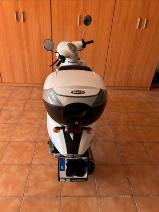 Daelim Besbi 125cc Blanca