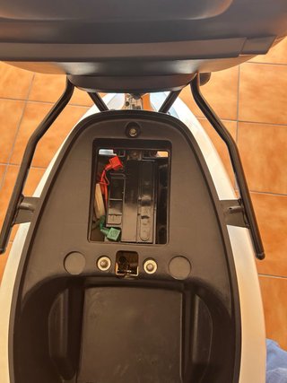 Daelim Besbi 125cc Blanca