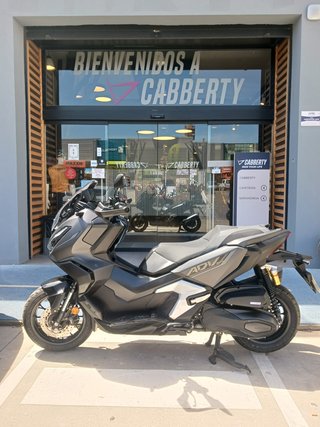 Honda ADV 350 Maxi Scooter Negra/Gris