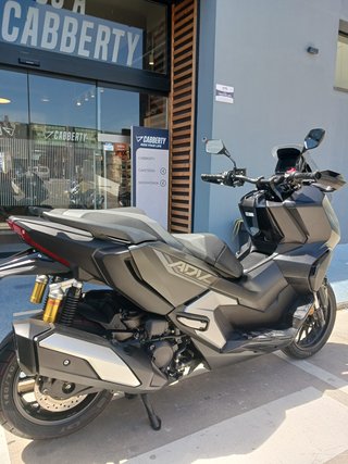 Honda ADV 350 Maxi Scooter Negra/Gris