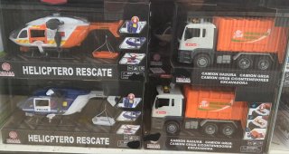 Camión y Helicóptero de Juguete