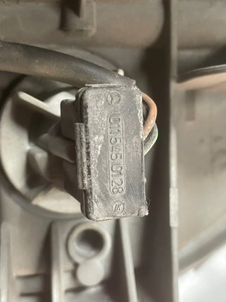 Faro Mercedes E300 1997