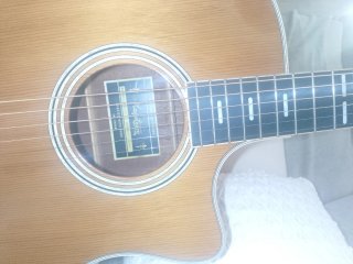 Guitarra Acústica  vendo cambio