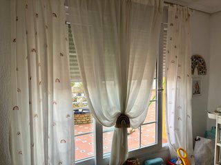 Cortinas con estampado de arcoíris
