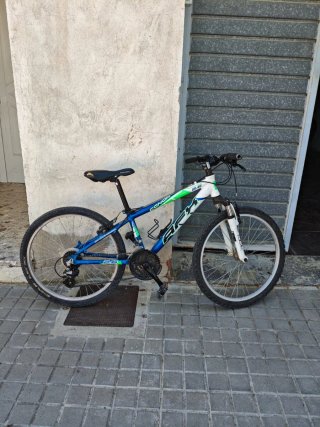 Bicicleta de montaña Conor 2.6