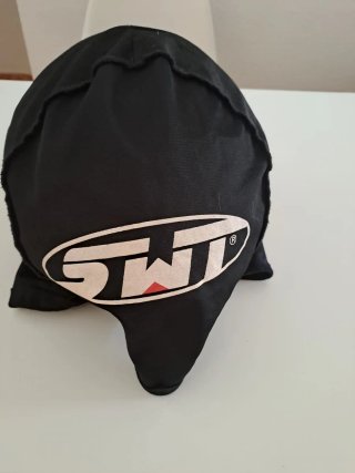 Casco Moto Negro con Visera