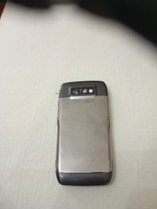 Nokia E71 grigio/argento