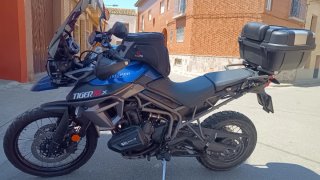 Triumph Tiger 800 XCX Azul