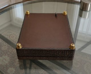 Scatola portasigari vintage in pelle con carillon