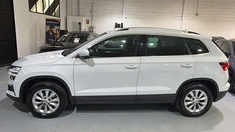 Škoda Karoq 2.0 TDI 4x4 Selection 2023, foto 4