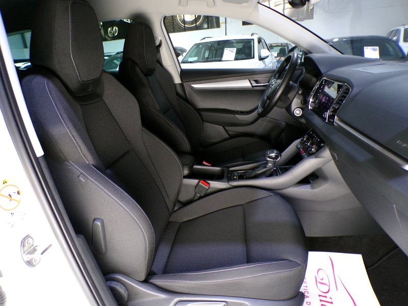 Škoda Karoq 2.0 TDI 4x4 Selection 2023, foto 18
