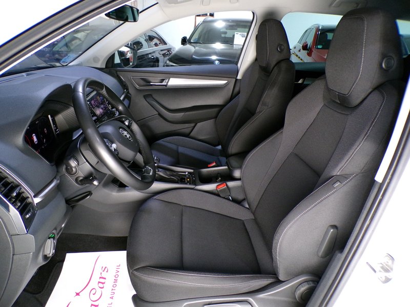 Škoda Karoq 2.0 TDI 4x4 Selection 2023, foto 26