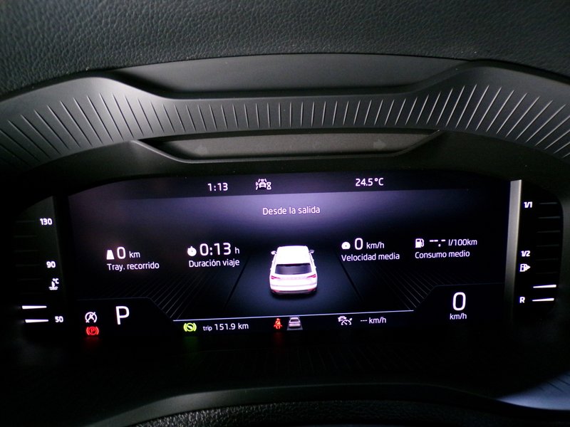 Škoda Karoq 2.0 TDI 4x4 Selection 2023, foto 33