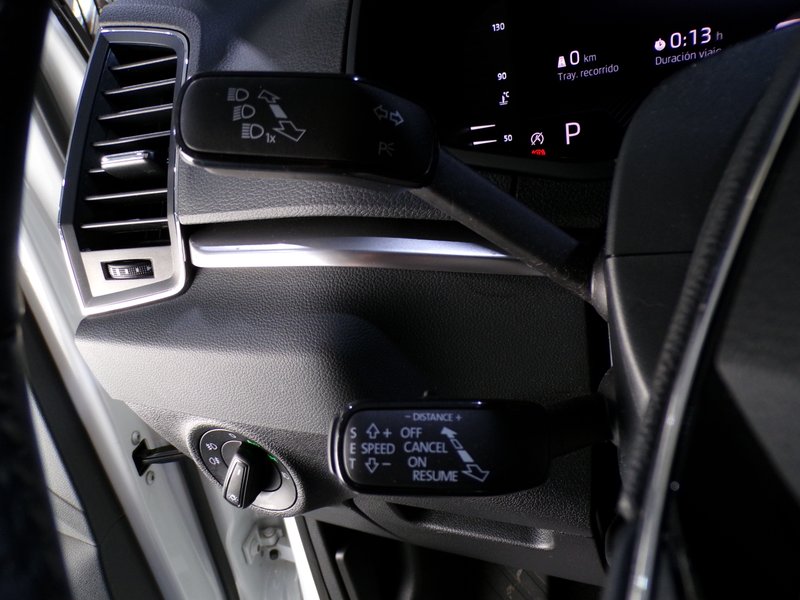 Škoda Karoq 2.0 TDI 4x4 Selection 2023, foto 34