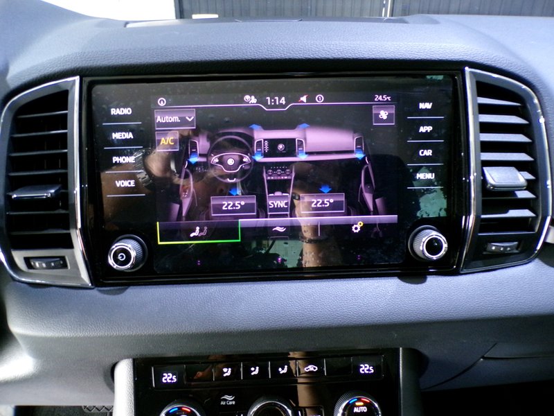 Škoda Karoq 2.0 TDI 4x4 Selection 2023, foto 41
