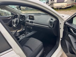 Mazda 3 2015